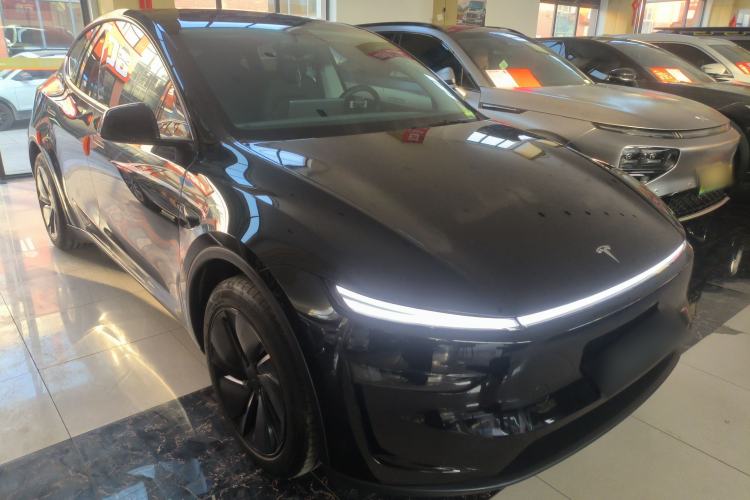 Used Tesla Model Y 2025 Rear-Wheel-Drive Version