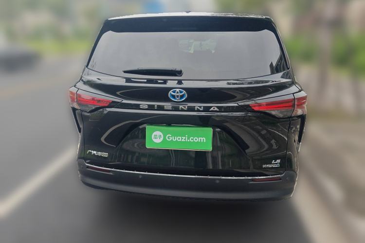 Used Toyota Sienna 2023 2.5L Hybrid Comfort Edition
