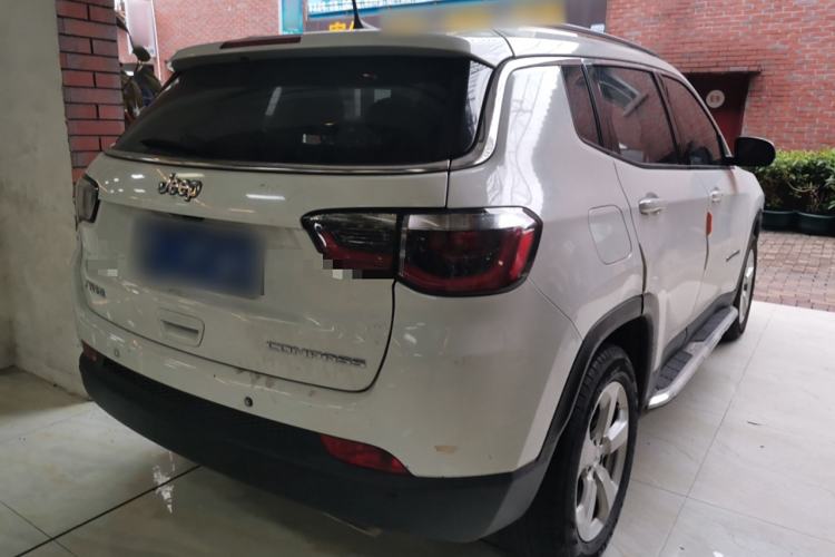 Used  Compass 2020 220T Automatic Leading Edition
