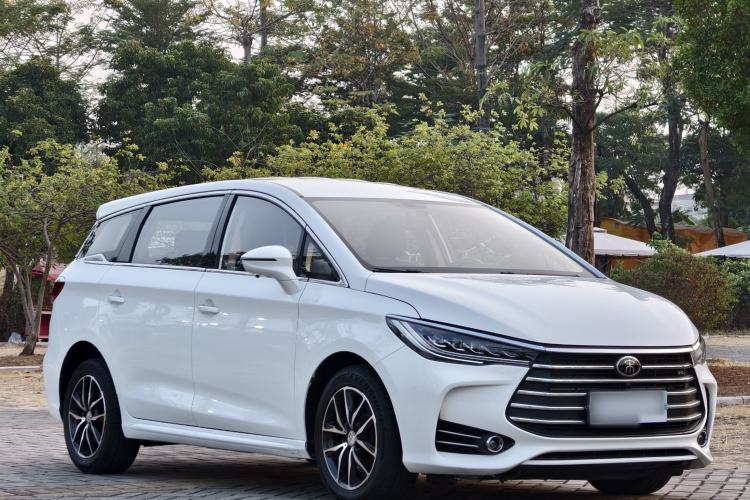 Used BYD Song MAX 2018 1.5T Automatic Smart Connect Luxury 6-Seater