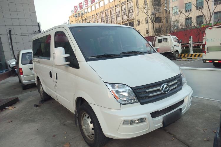 Used SAIC MAXUS Xintu V80 2023 2.0T Manual Classic Aoyuntong Power Version Short Wheelbase Ultra-Low Roof 5/6-Seater