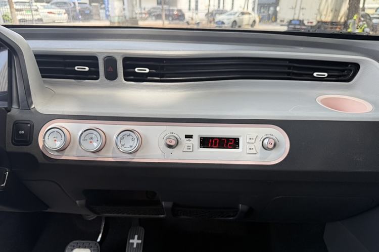 Used Wuling Hongguang MINIEV 2021 Macaron Fashion Model Lithium Iron Phosphate
