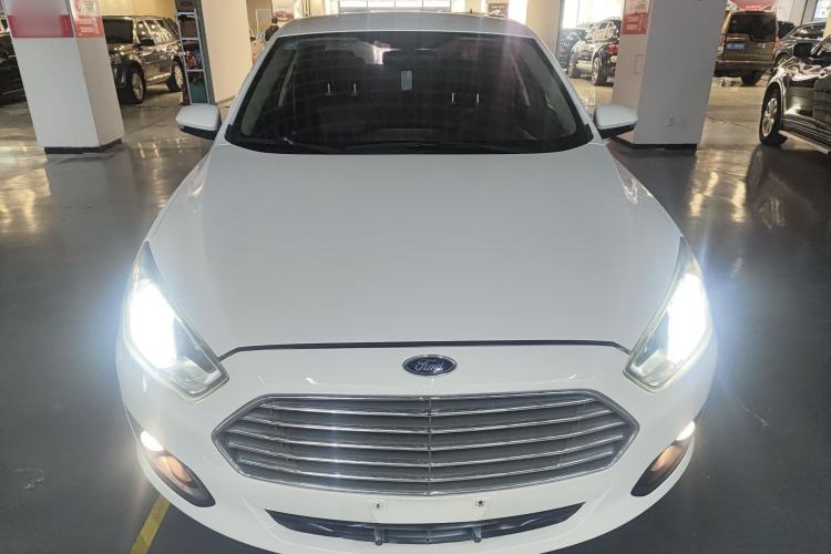 Used Ford Escort 2015 1.5L Automatic Comfort Model
