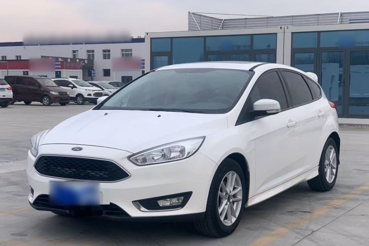 Used Ford Focus 2015 Hatchback 1.6L Automatic Fashion Edition
