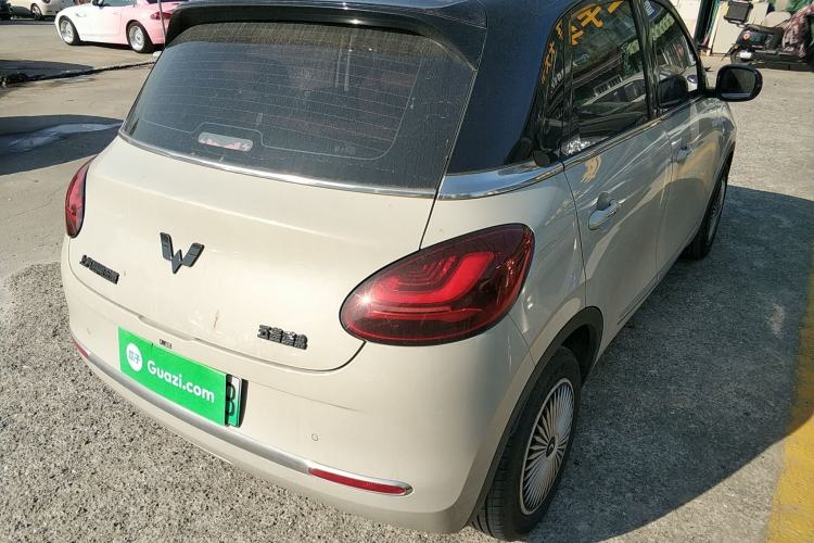 Used Wuling Bingo 2023 410 km Lingxi Deluxe Edition
