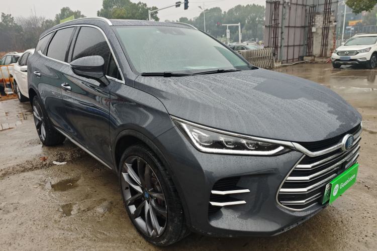 Used BYD Tang New Energy 2018 DM 2.0T All-Wheel Drive Smart Connectivity Luxury Model 7 Seats China V Emission Standard
