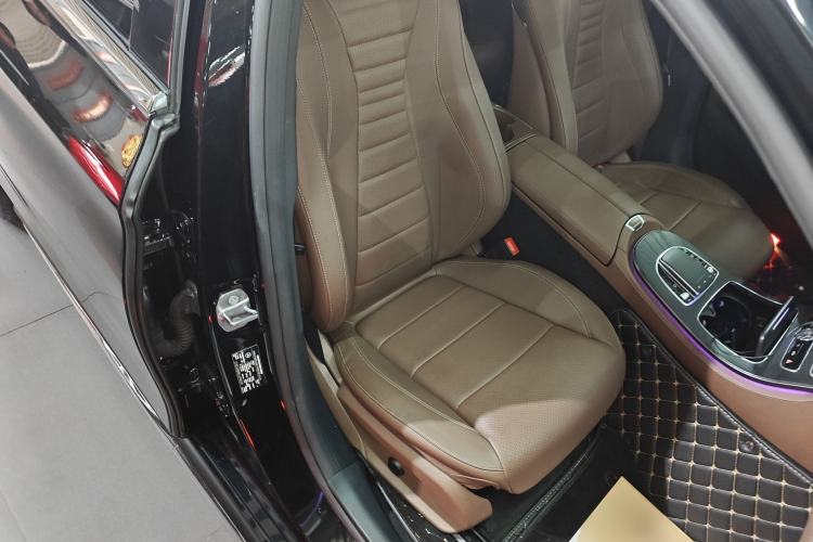 Used Mercedes-Benz E-Class 2019 E 300 L Sporty and Stylish Model