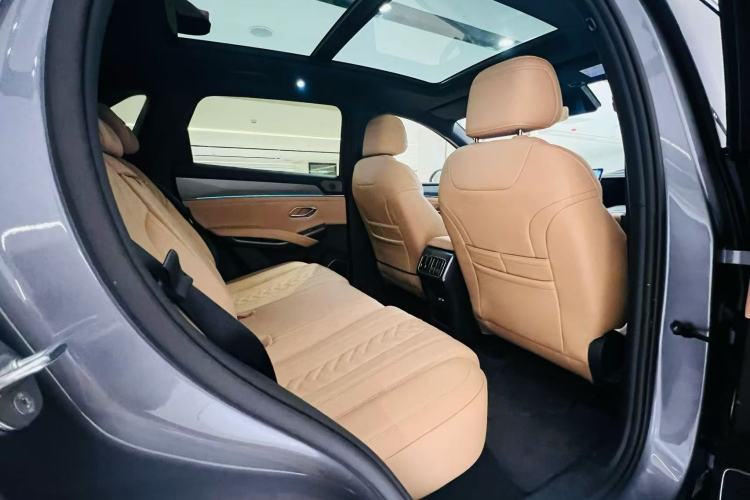 Used BYD Song L DM-i 2024 112 km Beyond Edition
