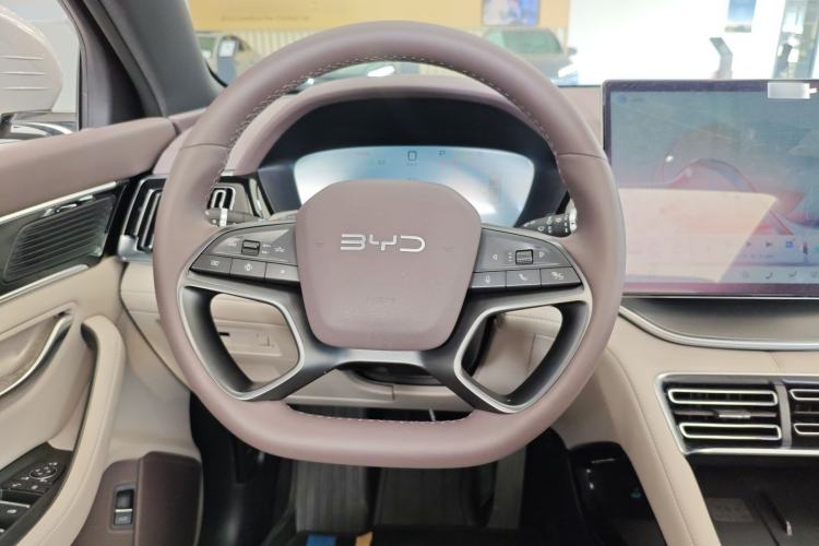 Used BYD Song PLUS New Energy 2025 EV Intelligent Driving Version 520km Premium Model
