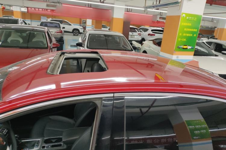 Used Roewe i6 2020 PLUS 1.6L CVT 4G Connected Glory Flagship Edition
