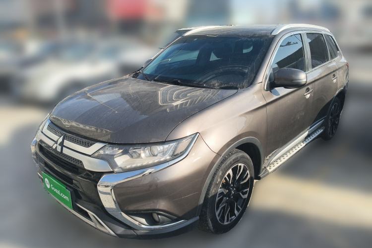 Used Mitsubishi Outlander 2019 2.0L Two-Wheel Drive Comfort Edition 5 Seats China V Standard