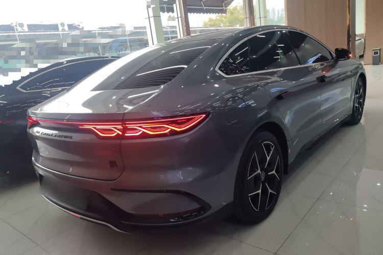 Used BYD Han 2022 EV Genesis Edition 715KM Front-Wheel-Drive Prestige Model
