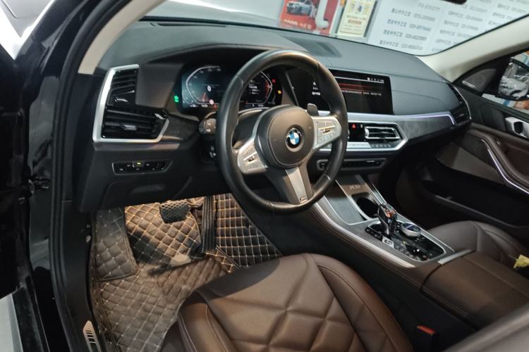 Used BMW X5 2022 Restyled xDrive 30Li Luxury Version M Sport Package