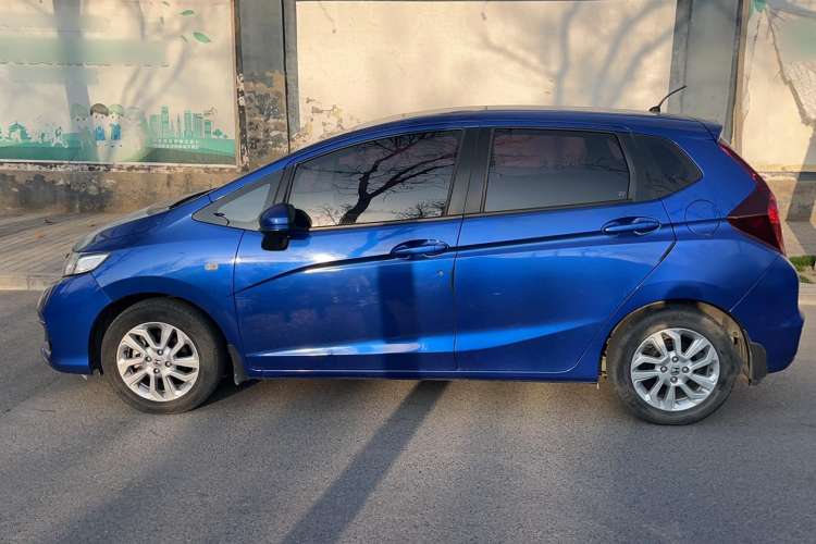Used Honda Fit 2018 1.5L CVT Comfort Sunroof Version
