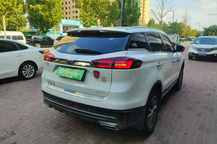Used Geely Auto Emgrand X7 Sport 2018 1.8TD Automatic Two-Wheel Drive Smart 4G Connected Version