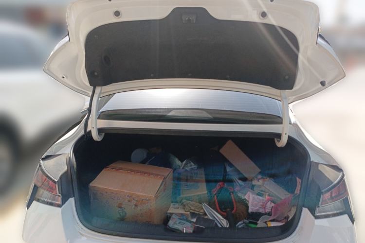 Used Hyundai Elantra 2022 1.5L CVT LUX Prestige Edition
