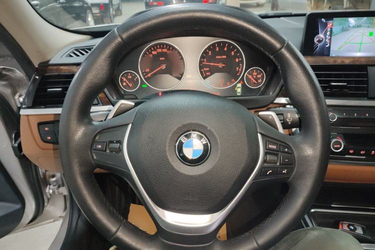 Used BMW 3 Series 2014 320Li Luxury Design Package
