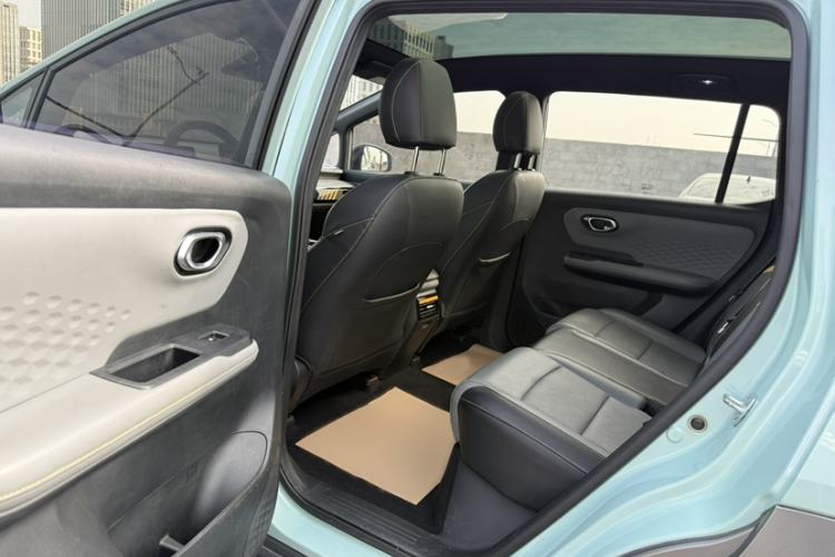 Used AION Y 2022 70 Tech Edition Lithium Iron Phosphate