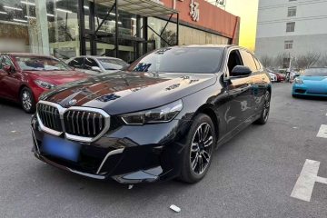 Used BMW 5 Series 2025 525Li M Sport Package