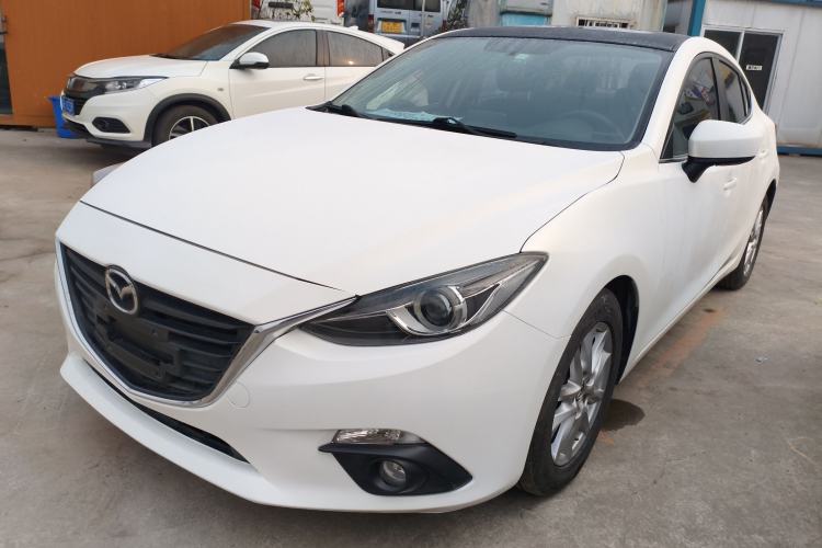 Used Mazda Mazda 3 Axela 2016 Sedan 1.5L Automatic Luxury Model