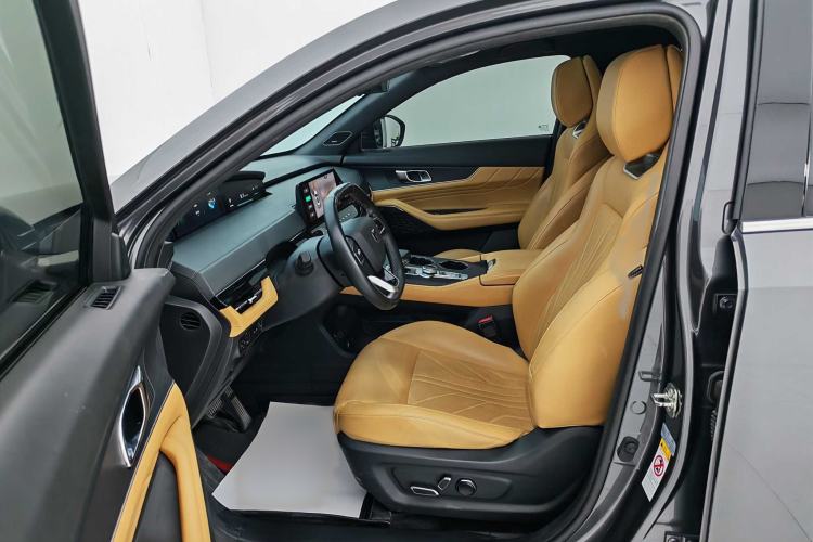 Used Changan UNI-K 2024 2.0T Two-Wheel Drive YueShang Trim
