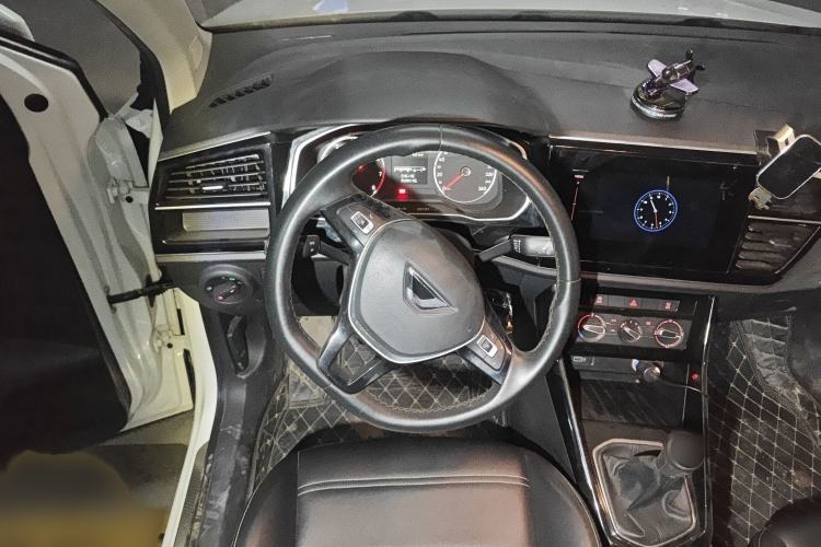 Used Jetta VS5 2022 280TSI Manual Advanced Pro Trim
