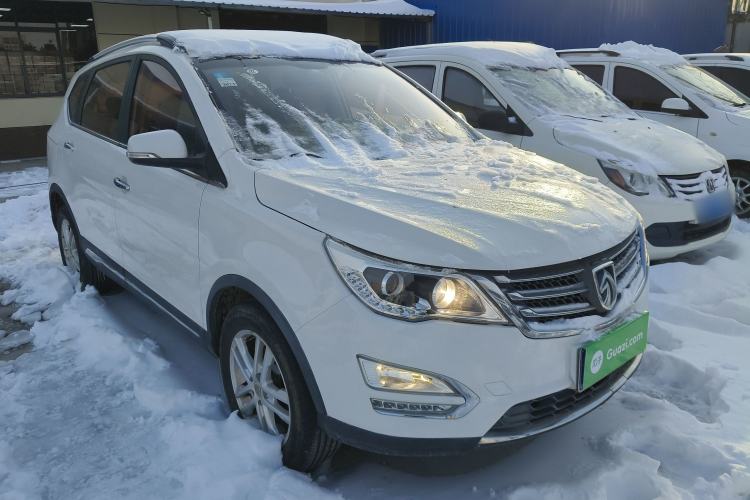 Used Baojun 560 2016 1.8L Manual Elite Version
