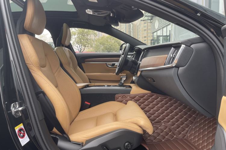 Used Volvo S90 2018 T5 Prestige Edition
