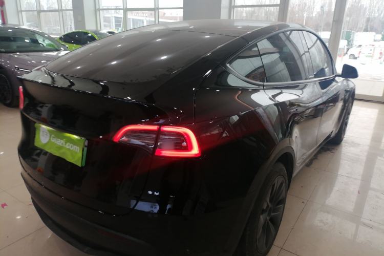 Used Tesla Model Y 2023 Rear-Wheel-Drive Version
