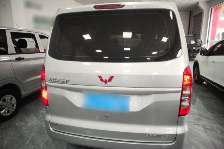 Used Wuling Hongguang V 2019 1.5L Enjoyment Version China VI LAR