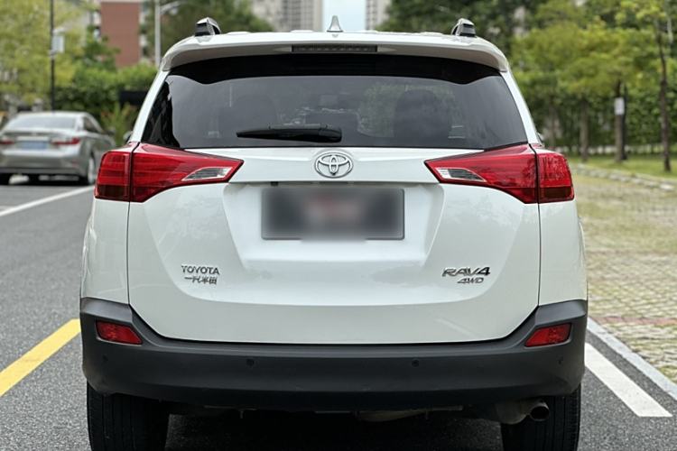 Used Toyota RAV4 2015 2.5L Automatic 4x4 Elite Edition