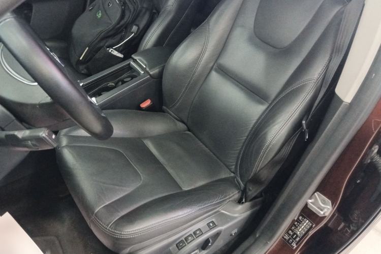 Used Volvo XC60 2016 T5 Smart Upgrade Model
