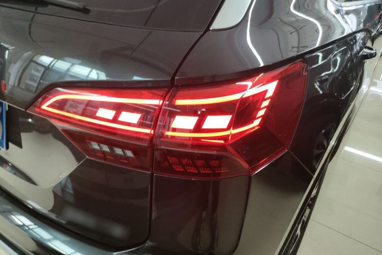 Used Volkswagen Tayron 2020 330TSI Two-Wheel Drive Luxury Smart Connectivity Version
