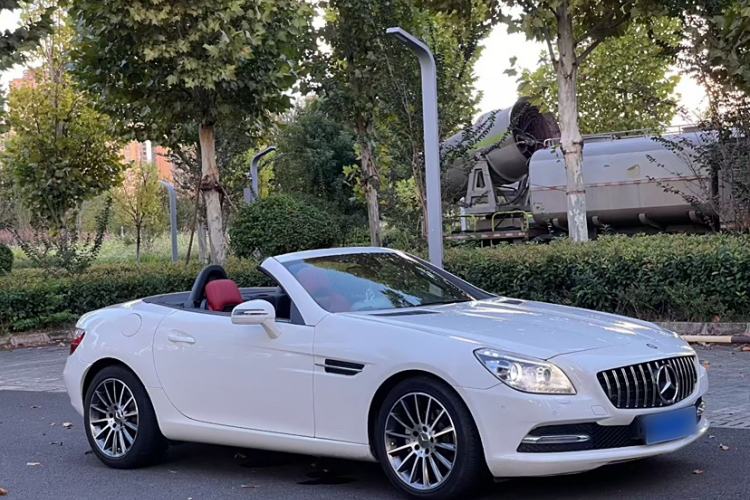 Used Mercedes-Benz SLK-Class 2011 SLK 200 Fashion Model
