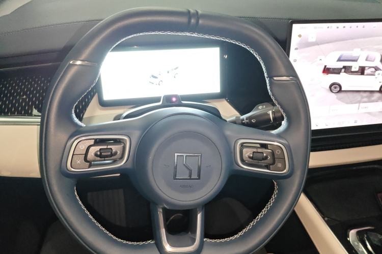 Used Zeekr 009 2024 Six-Seat Executive Version 4WD 108 kWh