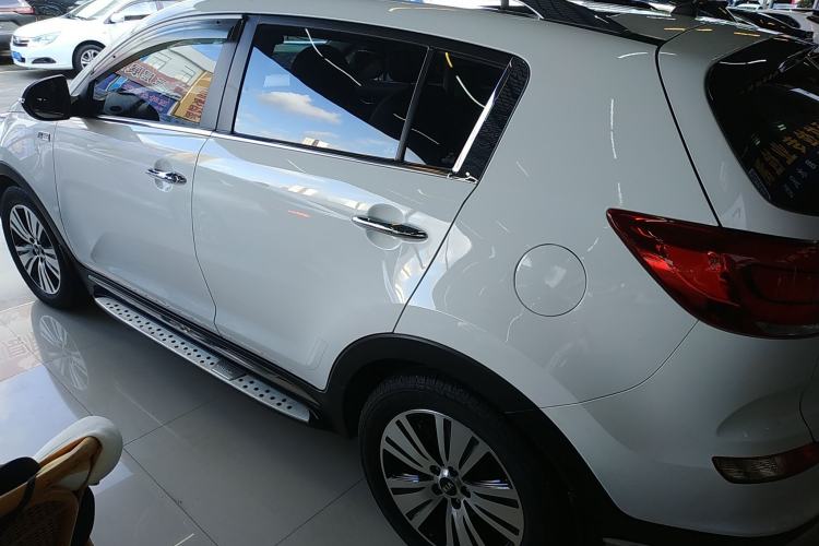 Used Kia Sportage R 2015 2.0L Automatic Two-Wheel Drive DLX Model