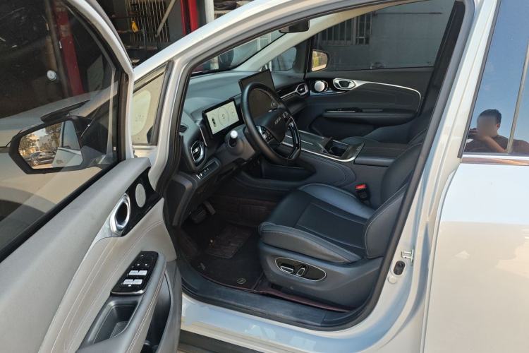 Used AION V 2024 Plus 70 Star Edition Lithium Iron Phosphate
