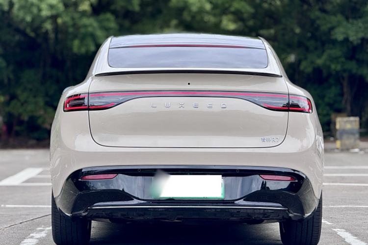 Used Hima Luxeed R7 2025 Range-Extended Version 251 km Max
