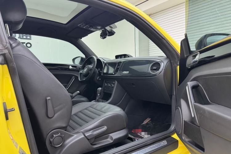 Used Volkswagen Beetle 2013 1.4TSI Luxury Model
