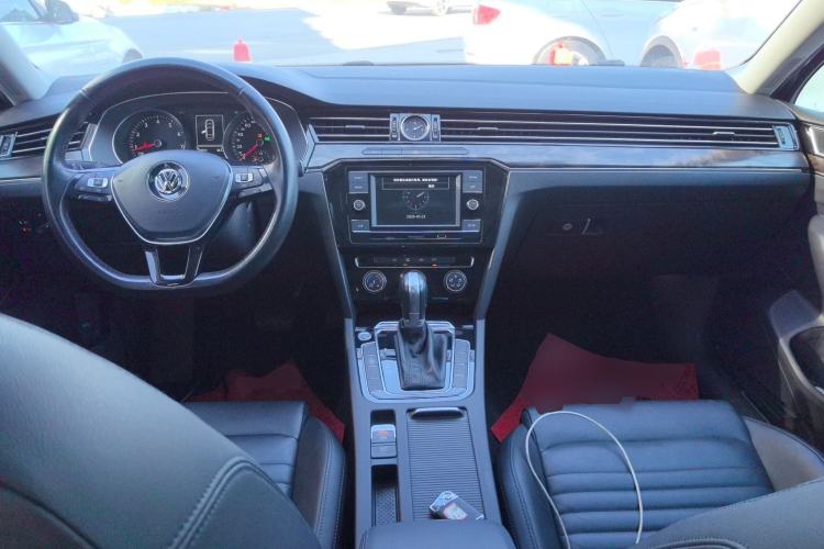 Used Volkswagen Magotan 2019 330TSI DSG Leading Model China VI Standard
