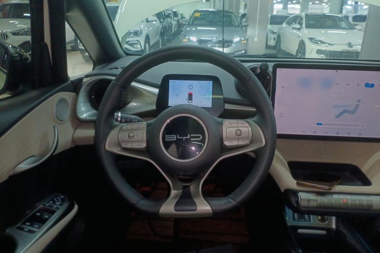 Used BYD Dolphin 2023 420 km Fashion Edition
