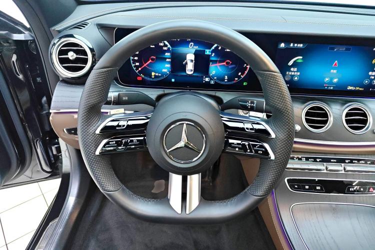 Used Mercedes-Benz E-Class 2022 Revised Version E 300 L Sporty and Stylish Edition
