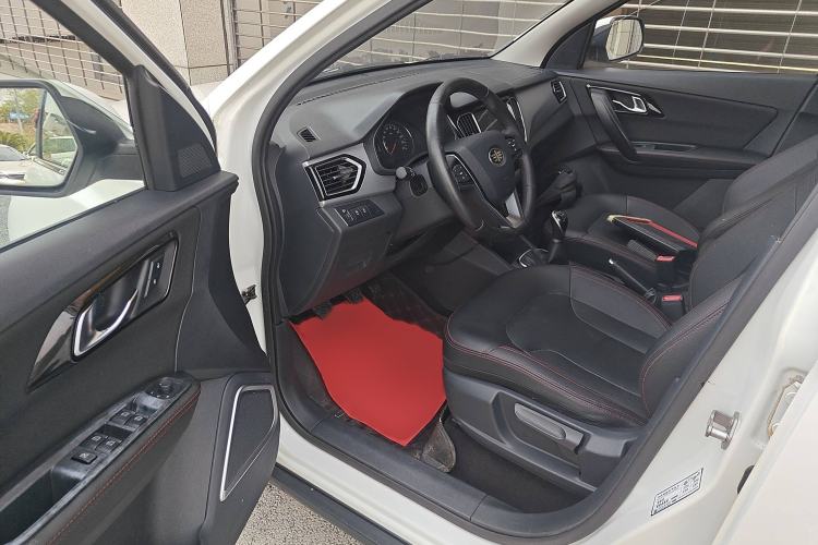 Used FAW Senya R7 2017 1.6L Manual Luxury Model
