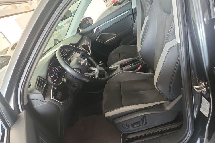 Used Audi Q3 2020 35 TFSI Fashion Dynamic Model