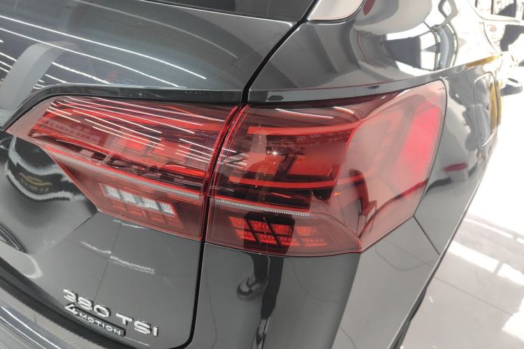 Used Volkswagen Tayron 2020 380TSI All-Wheel Drive R-Line Connected Version
