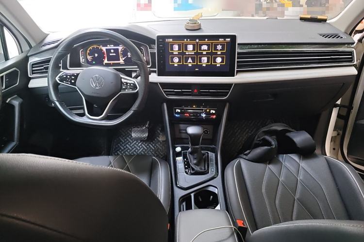 Used Volkswagen Tiguan L 2022 330TSI Automatic Two-Wheel Drive Smart Edition
