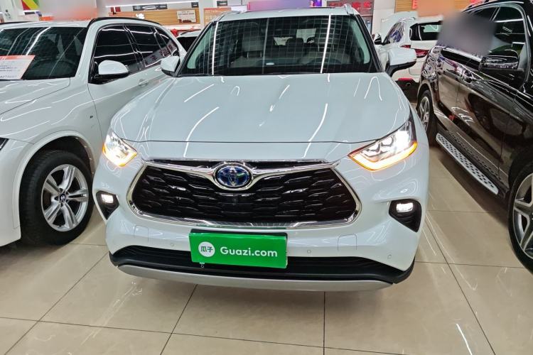 Used Toyota Highlander 2022 Dual-Engine 2.5L Four-Wheel Drive Supreme Edition 7-Seater

