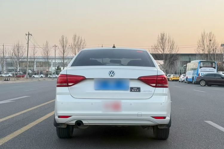 Used Volkswagen Lavida 2017 1.6L Automatic Fashion Edition
