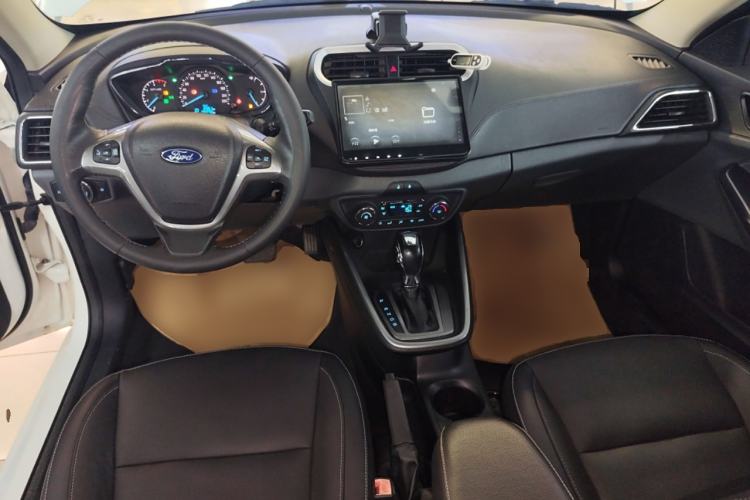 Used Ford Escort 2015 1.5L Automatic Fashion Model
