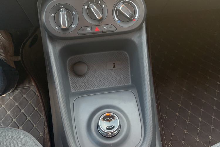 Used Wuling Hongguang New Energy 2025 Extended-Range Hybrid 50 km Utility Version
